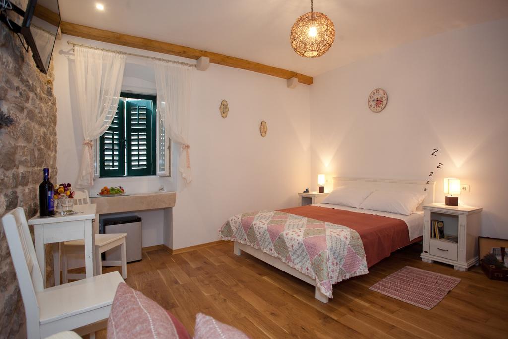 Luxury Room Kokola Split Bilik gambar